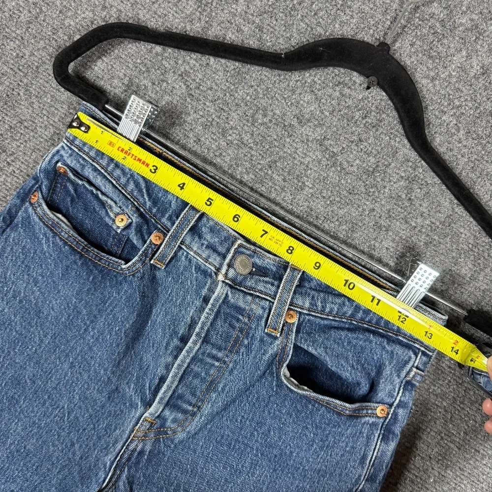 Levis Jeans Wedgie Straight Mid Wash Cut Off Womens Size 27x26 #1832 - Picture 10 of 11